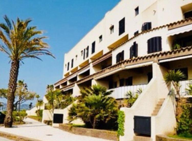 Apartmán Petit Cocon Magnifique Vue Sur Marina Dans Le Golfe De Saint Tropez Cogolin Exteriér fotografie