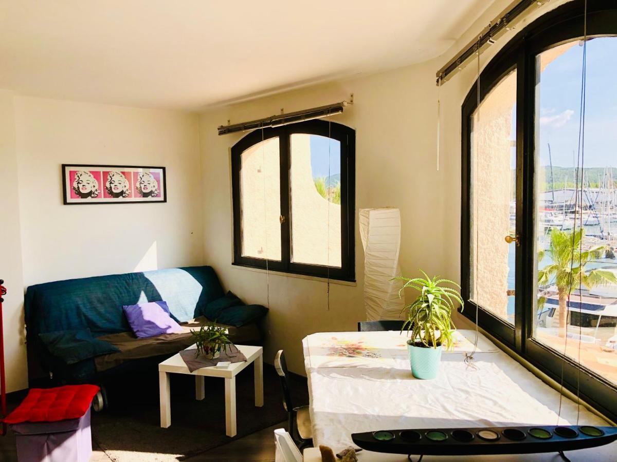 Apartmán Petit Cocon Magnifique Vue Sur Marina Dans Le Golfe De Saint Tropez Cogolin Exteriér fotografie