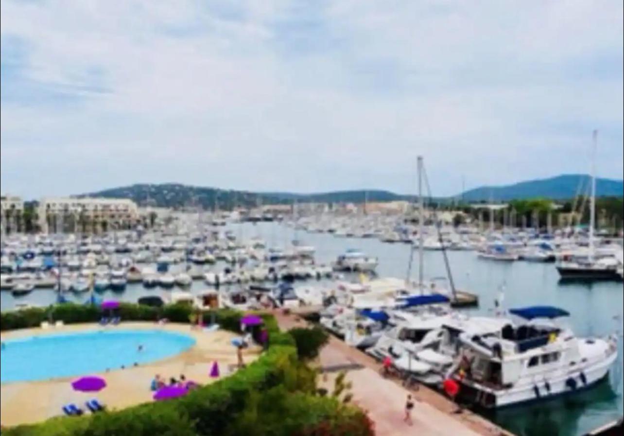 Apartmán Petit Cocon Magnifique Vue Sur Marina Dans Le Golfe De Saint Tropez Cogolin Exteriér fotografie
